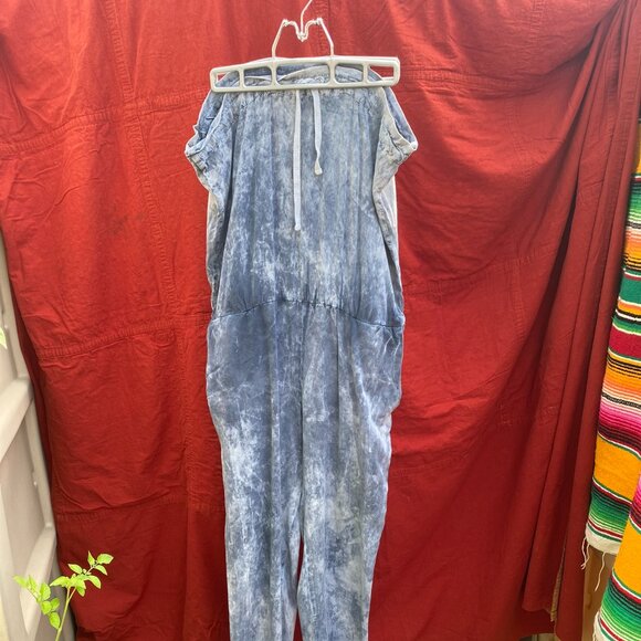 176- You Are Amazing 💖Acid Wash Halter Jumper - Picture 2 of 7